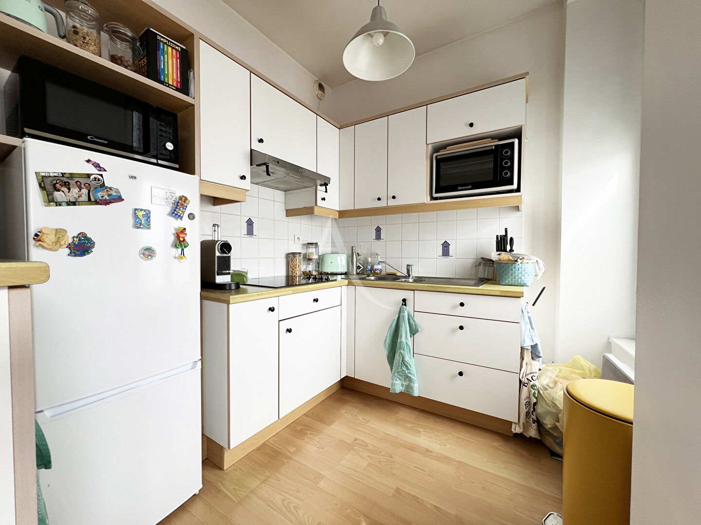 Photo Ensemble Immobilier Centre-Ville  La Rochelle : 4 Appartements avec Cave image 2/6