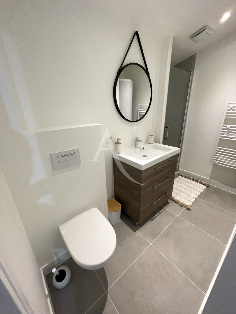 Photo LA ROCHELLE DUPLEX T2 Porte Royale image 5/5