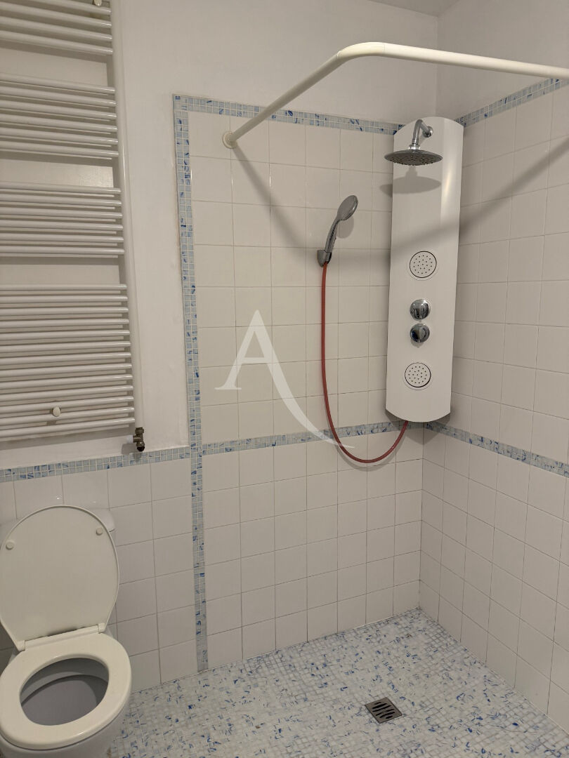 Photo Maison Romainville 62 m2 en plein centre ville de ROMAINVILLE image 2/6