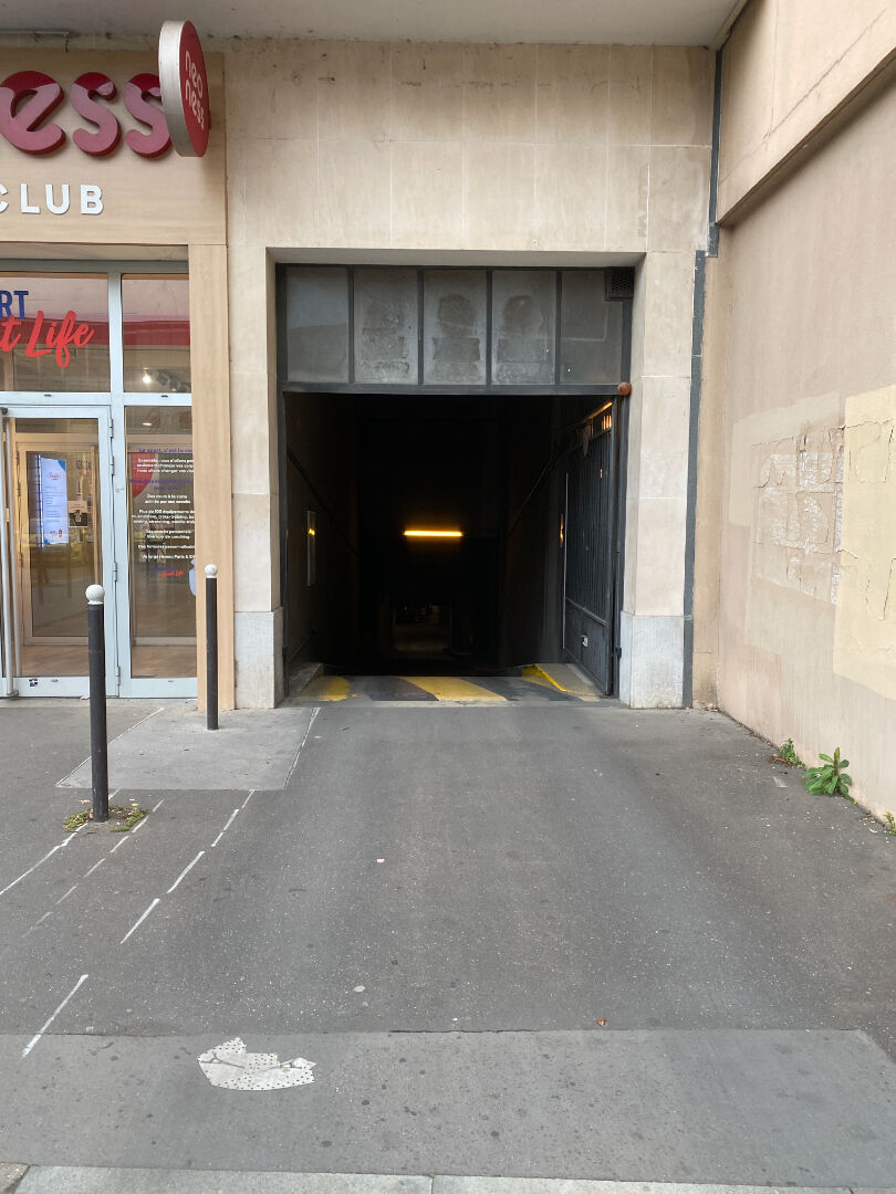 Photo Parking / box Paris  17.1 m2 image 2/3