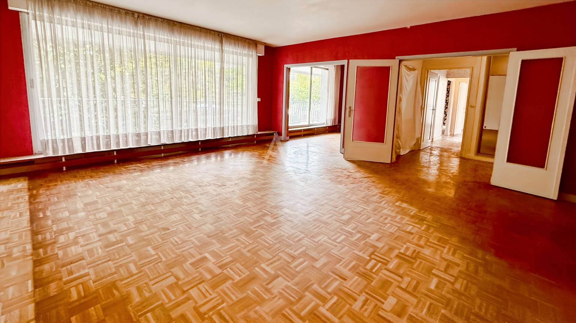 Boulogne-Billancourt  Quai Alphonse Le Gallo | Grand T4 de 98 m² avec terrasse | Parking + Cave