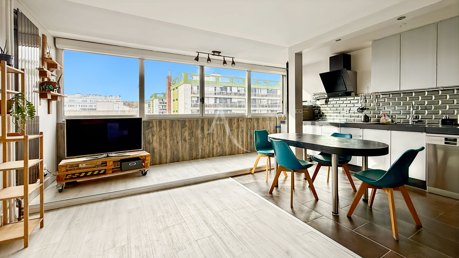 Photo Boulogne-Billancourt / Silly-Galliéni | Grand studio | 7eme  étage | Possibilité 2 pièces image 1/5