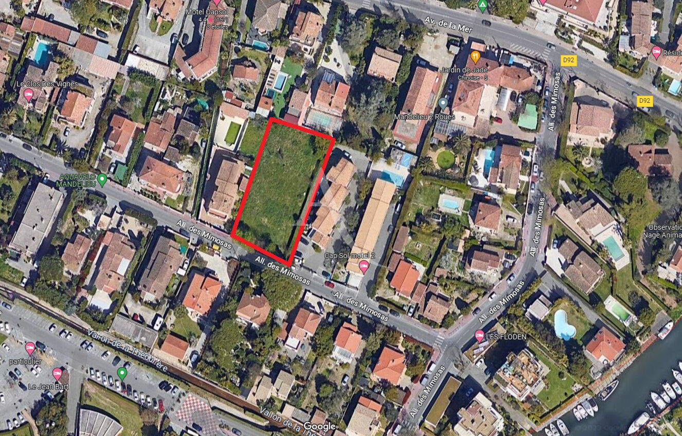 Photo Terrain avec permis accordé proche plages - quartier Cottage image 3/6