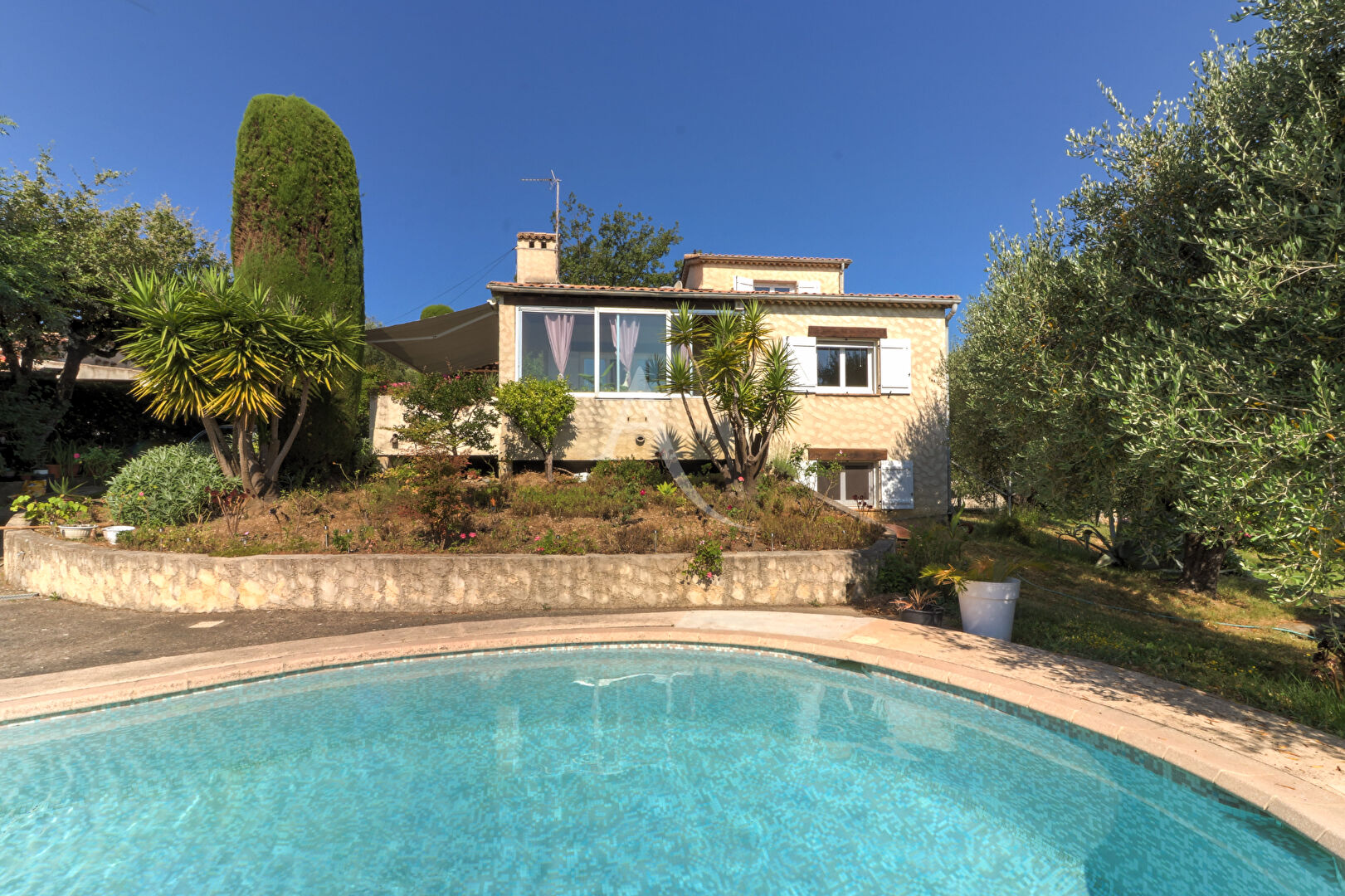 Photo Villa provençale avec piscine image 2/6