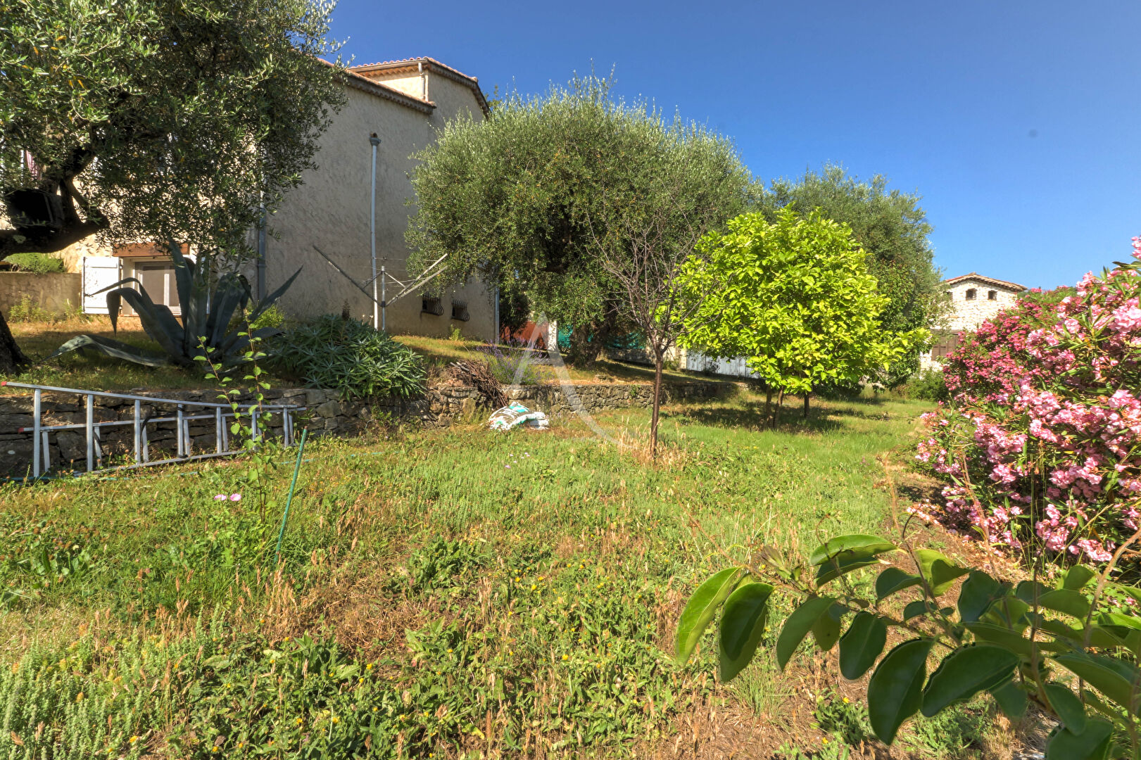 Photo Villa provençale avec piscine image 4/6
