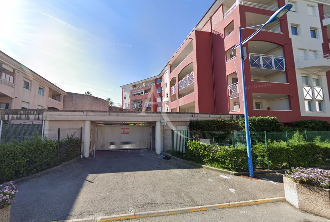 Garage  fermé à louer en sous-sol niveau -1