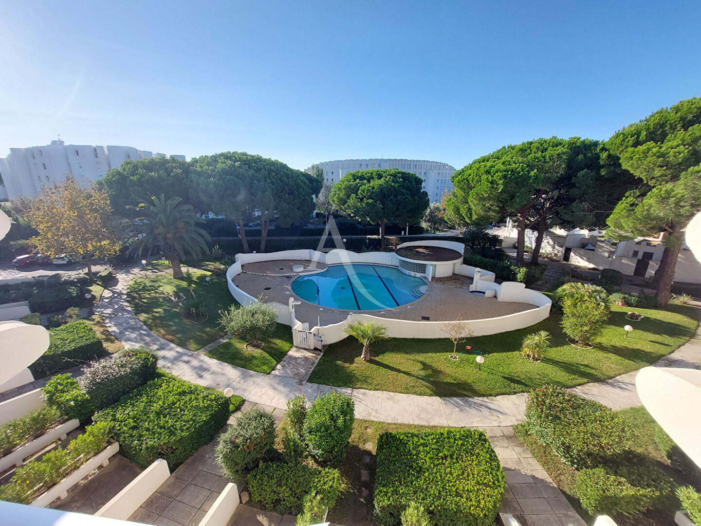 A louer à l'année Deux pièces meublé