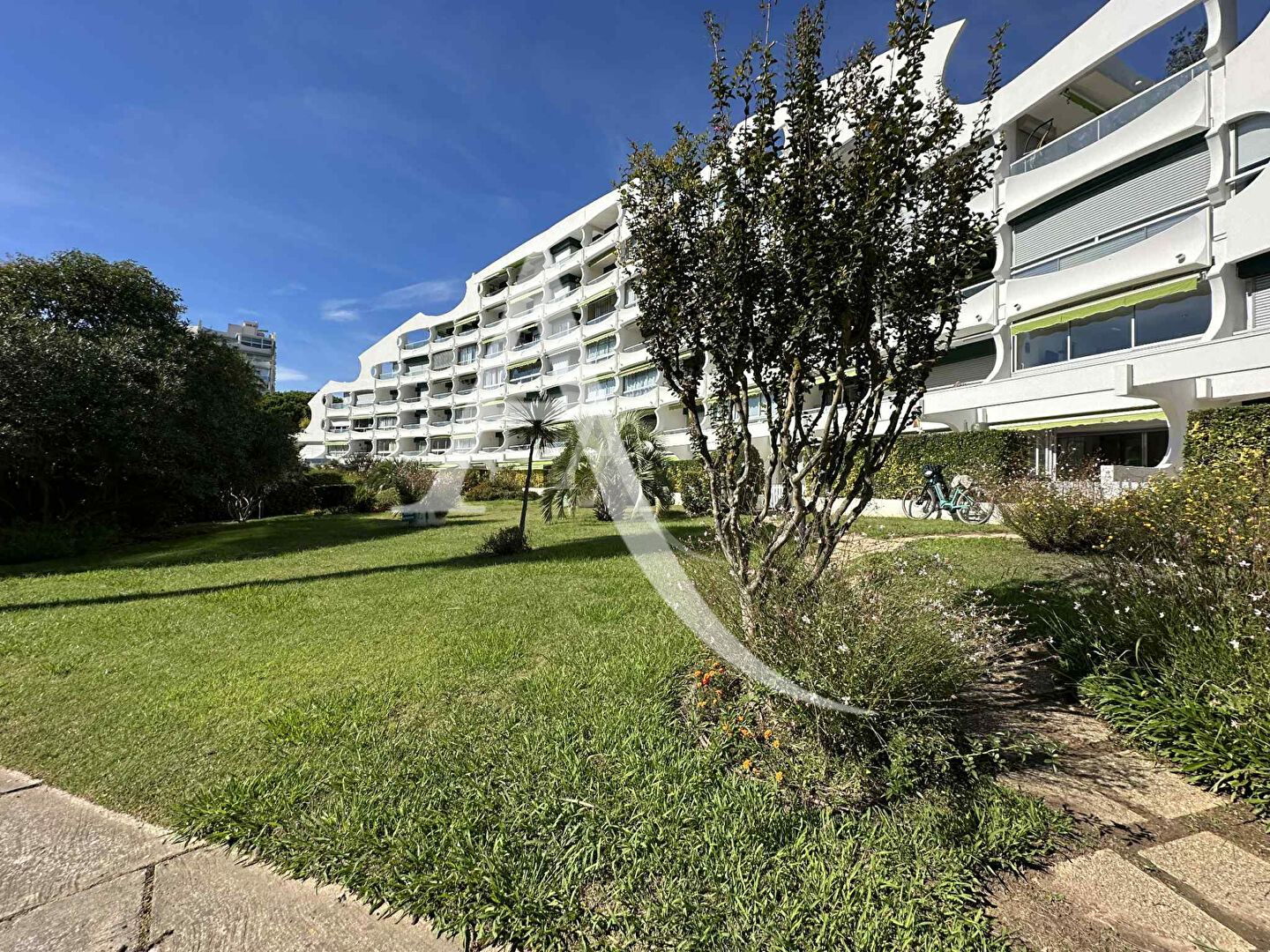 Agence immobilière de L'Adresse AIGUE MARINE IMMOBILIER - AIGUE MARINE IMMOBILIER