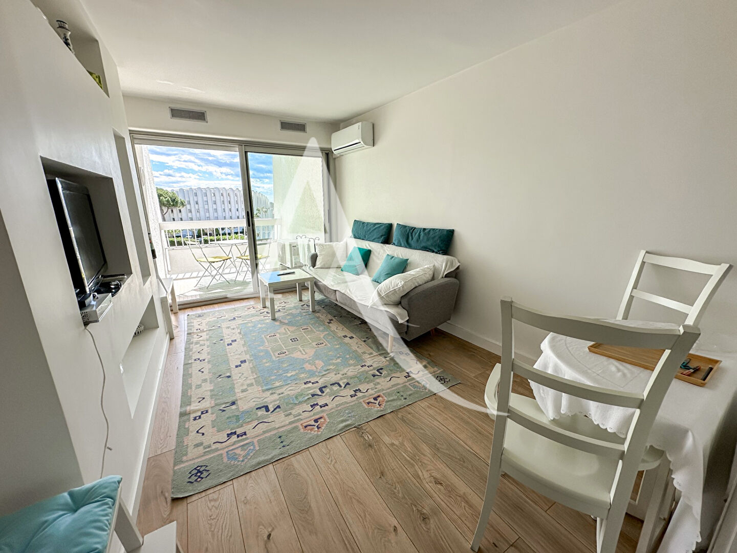 Agence immobilière de L'Adresse AIGUE MARINE IMMOBILIER - AIGUE MARINE IMMOBILIER