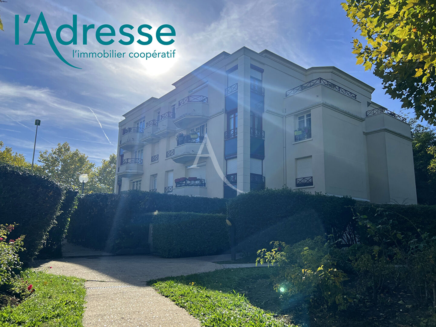 Agence immobilière de 
 L'Adresse de l'ANCIENNE MAIRIE - DESCAMPS - PIERRAT - AGENCE DE L'ANCIENNE MAIRIE 
