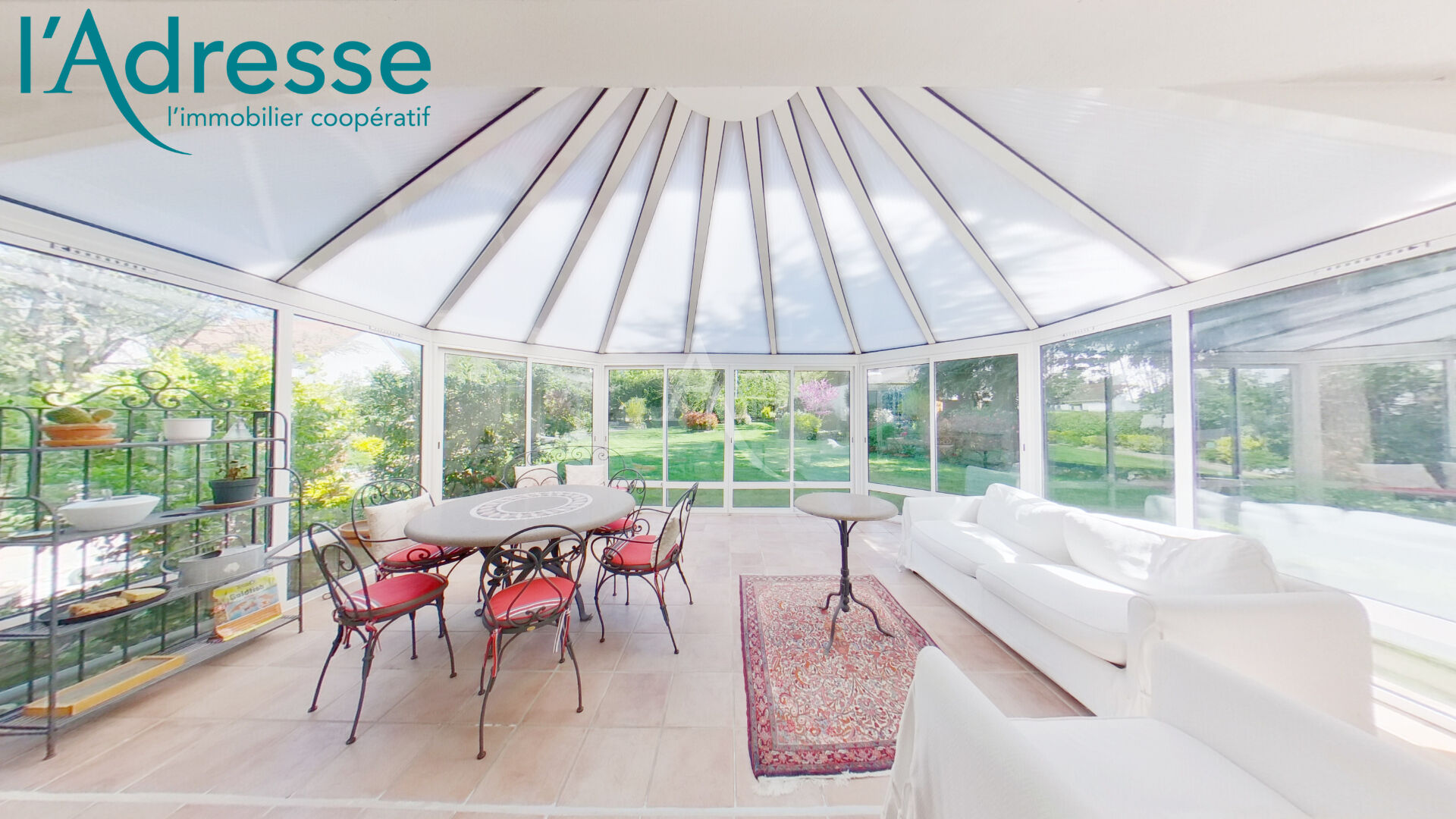 Photo pavillon indépendant avec grand jardin image 1/6