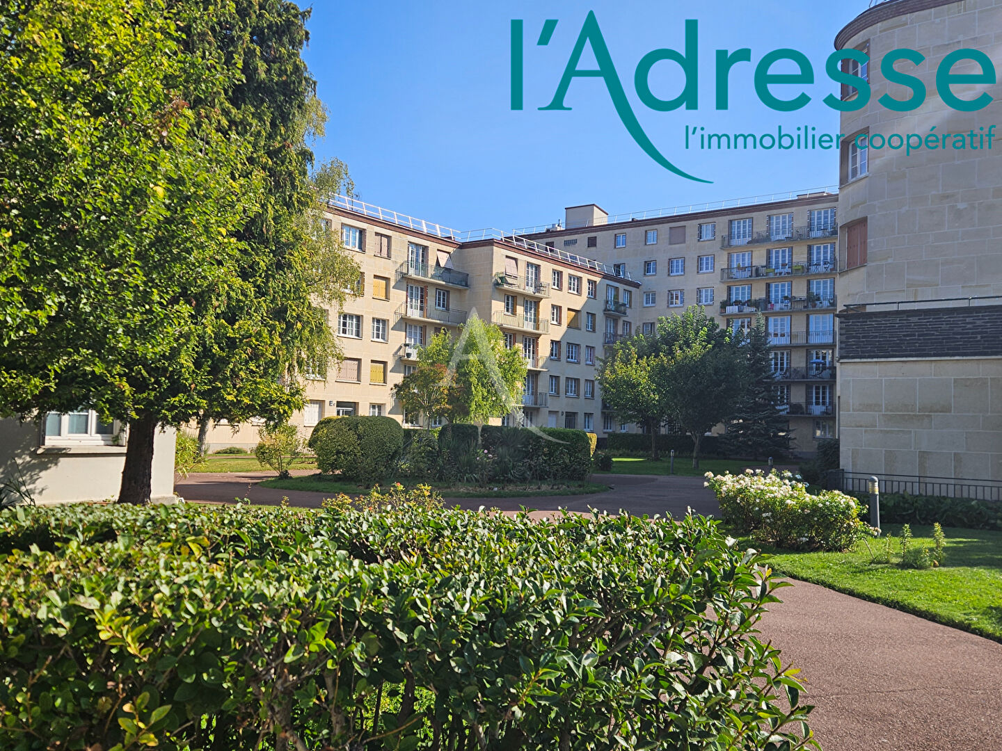 Agence immobilière de 
 L'Adresse de l'ANCIENNE MAIRIE - DESCAMPS - PIERRAT - AGENCE DE L'ANCIENNE MAIRIE 
