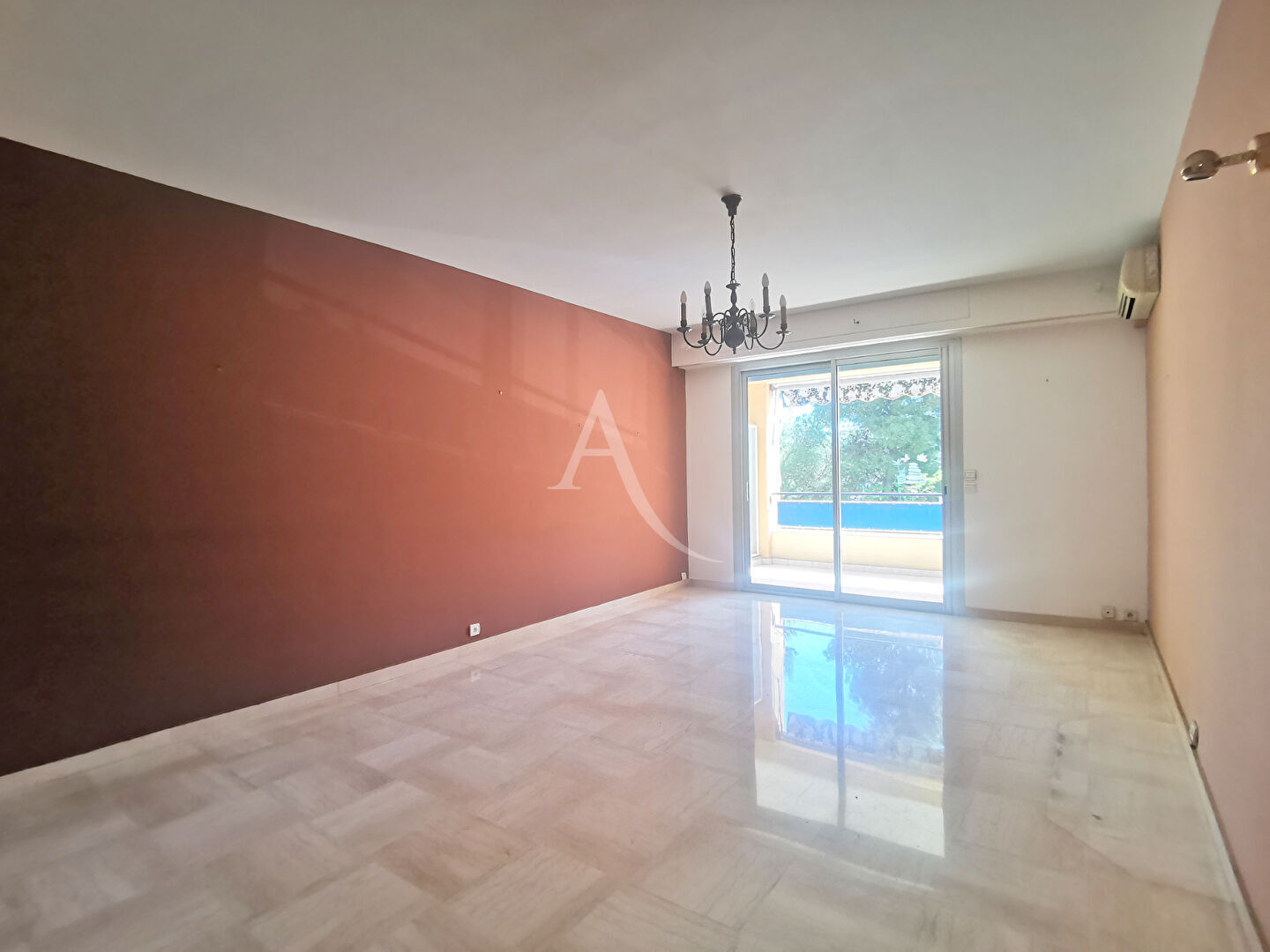 Photo GORBELLA : GRAND APPARTEMENT 3 PIECES DANS RESIDENCE STANDING image 2/6