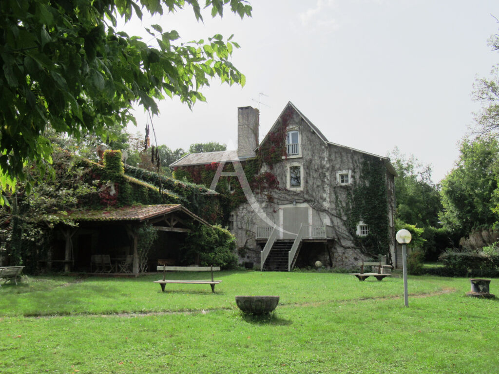 Le Moulin De Capelot Boulazac Isle Manoire