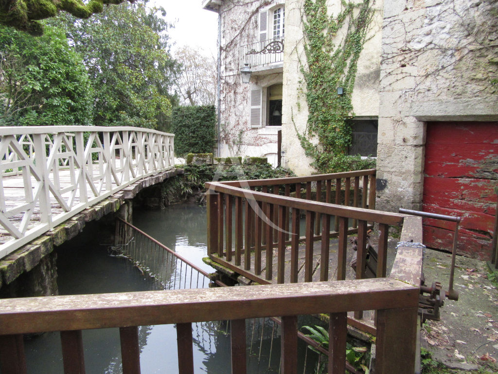 Le Moulin De Capelot Boulazac Isle Manoire