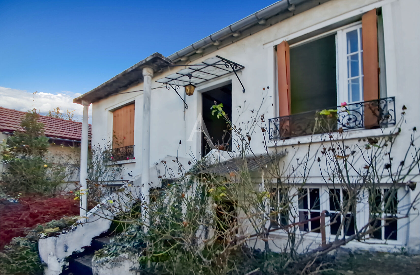 Agence immobilière de L'Adresse  SURESNES IMMOBILIER - L'ADRESSE SURESNES IMMOBILIER