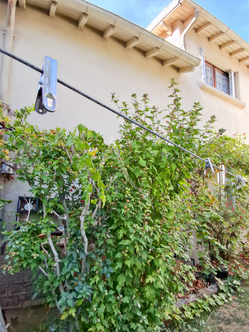 Agence immobilière de L'Adresse  SURESNES IMMOBILIER - L'ADRESSE SURESNES IMMOBILIER