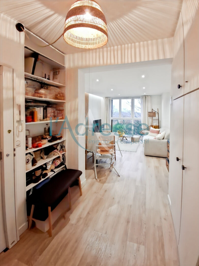 Agence immobilière de L'Adresse  SURESNES IMMOBILIER - L'ADRESSE SURESNES IMMOBILIER