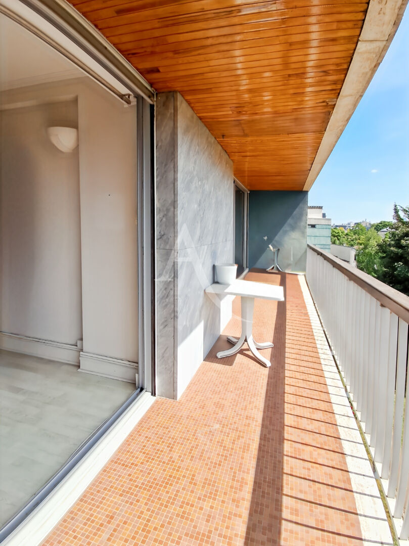 Agence immobilière de L'Adresse  SURESNES IMMOBILIER - L'ADRESSE SURESNES IMMOBILIER