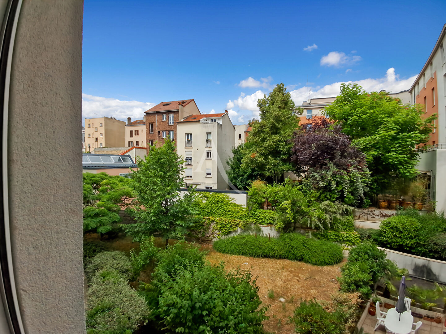 Agence immobilière de L'Adresse  SURESNES IMMOBILIER - L'ADRESSE SURESNES IMMOBILIER