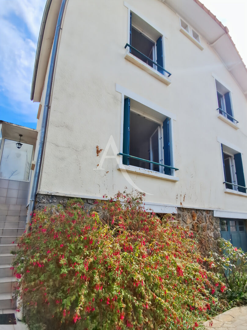 Agence immobilière de L'Adresse  SURESNES IMMOBILIER - L'ADRESSE SURESNES IMMOBILIER
