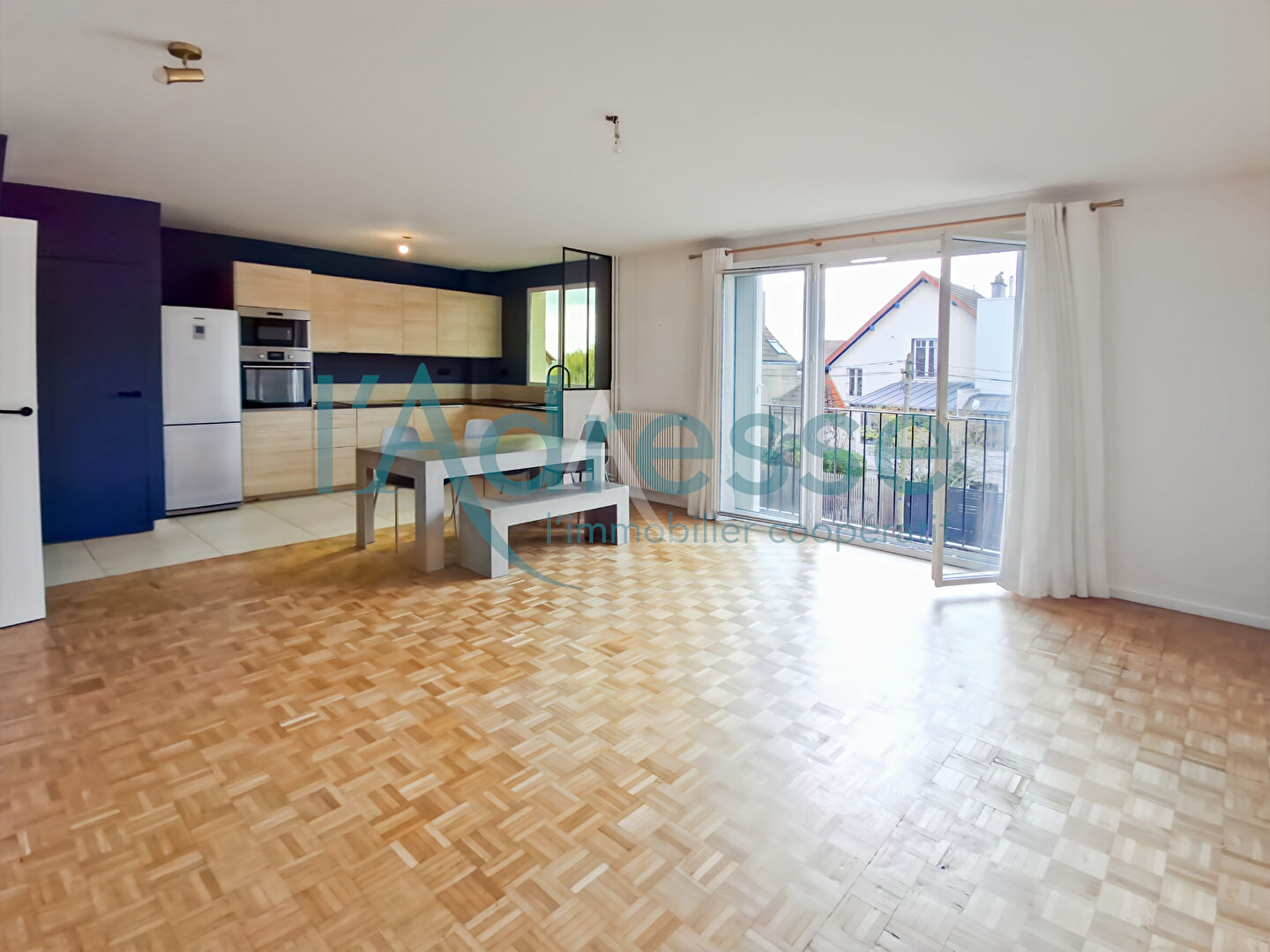 Agence immobilière de L'Adresse  SURESNES IMMOBILIER - L'ADRESSE SURESNES IMMOBILIER