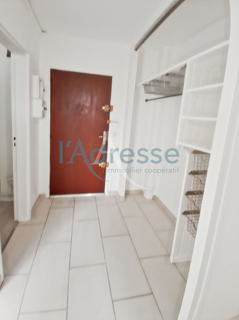 Agence immobilière de L'Adresse  SURESNES IMMOBILIER - L'ADRESSE SURESNES IMMOBILIER