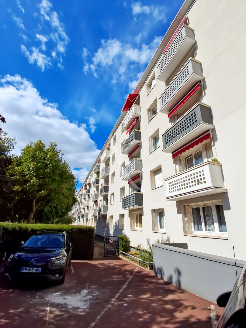 Agence immobilière de L'Adresse  SURESNES IMMOBILIER - L'ADRESSE SURESNES IMMOBILIER