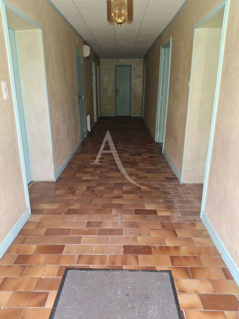 Photo Maison L Isle Jourdain 5 pièce(s) 146 m2 image 4/6