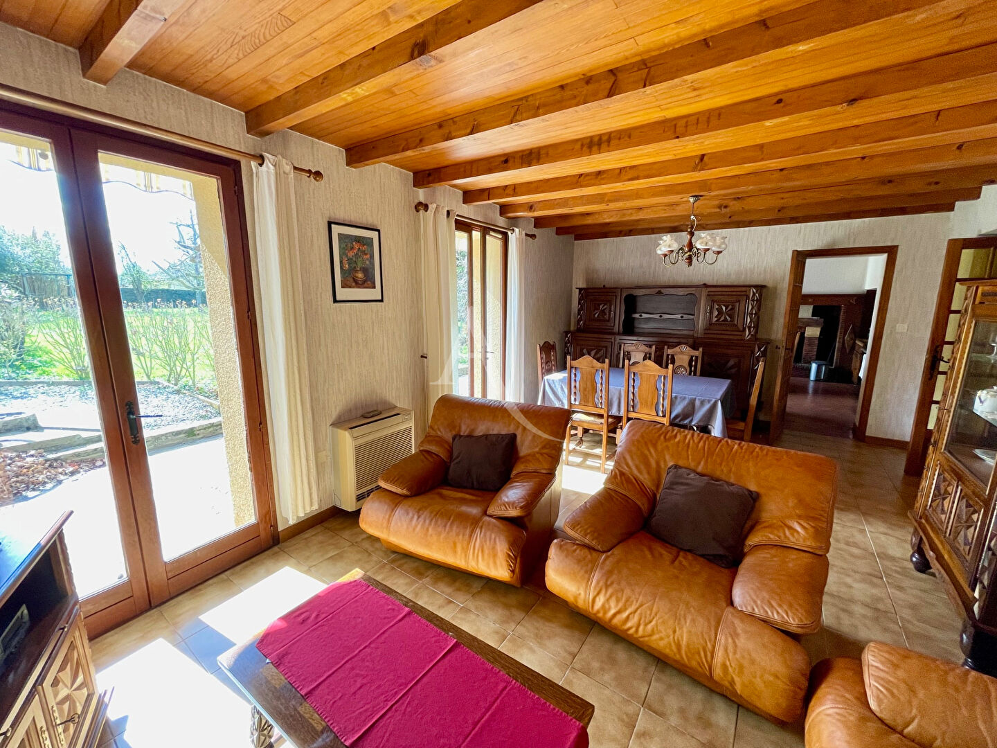 Photo Maison L Isle Jourdain 7 pièce(s) 146 m² avec 2 garages, terrain de 2940 m² image 4/6