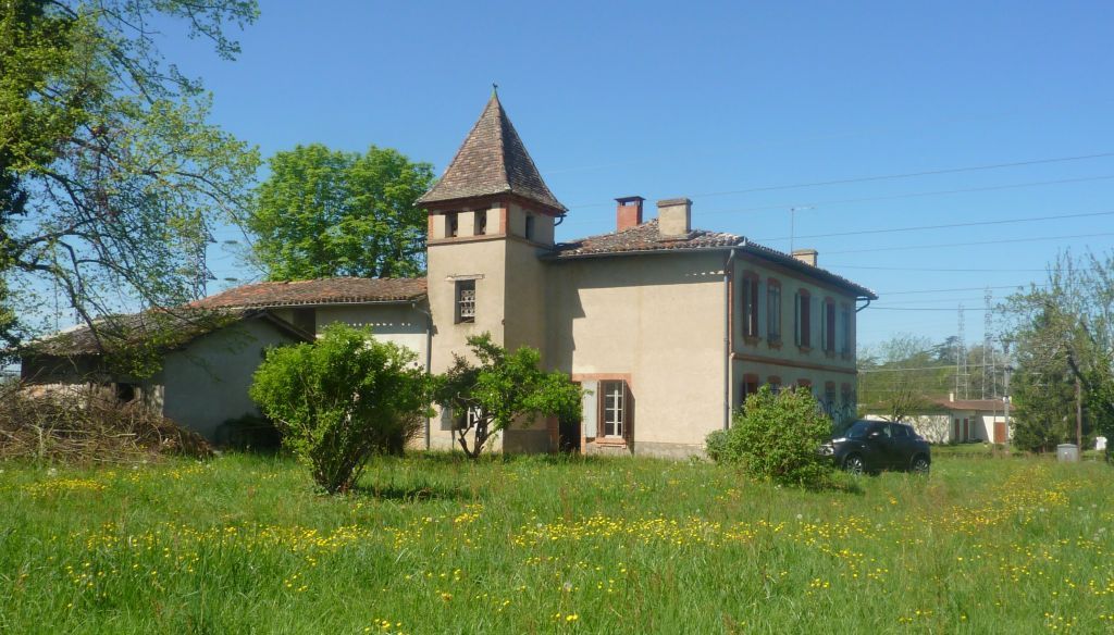 Maison MONTAUBAN 6 PIECES
