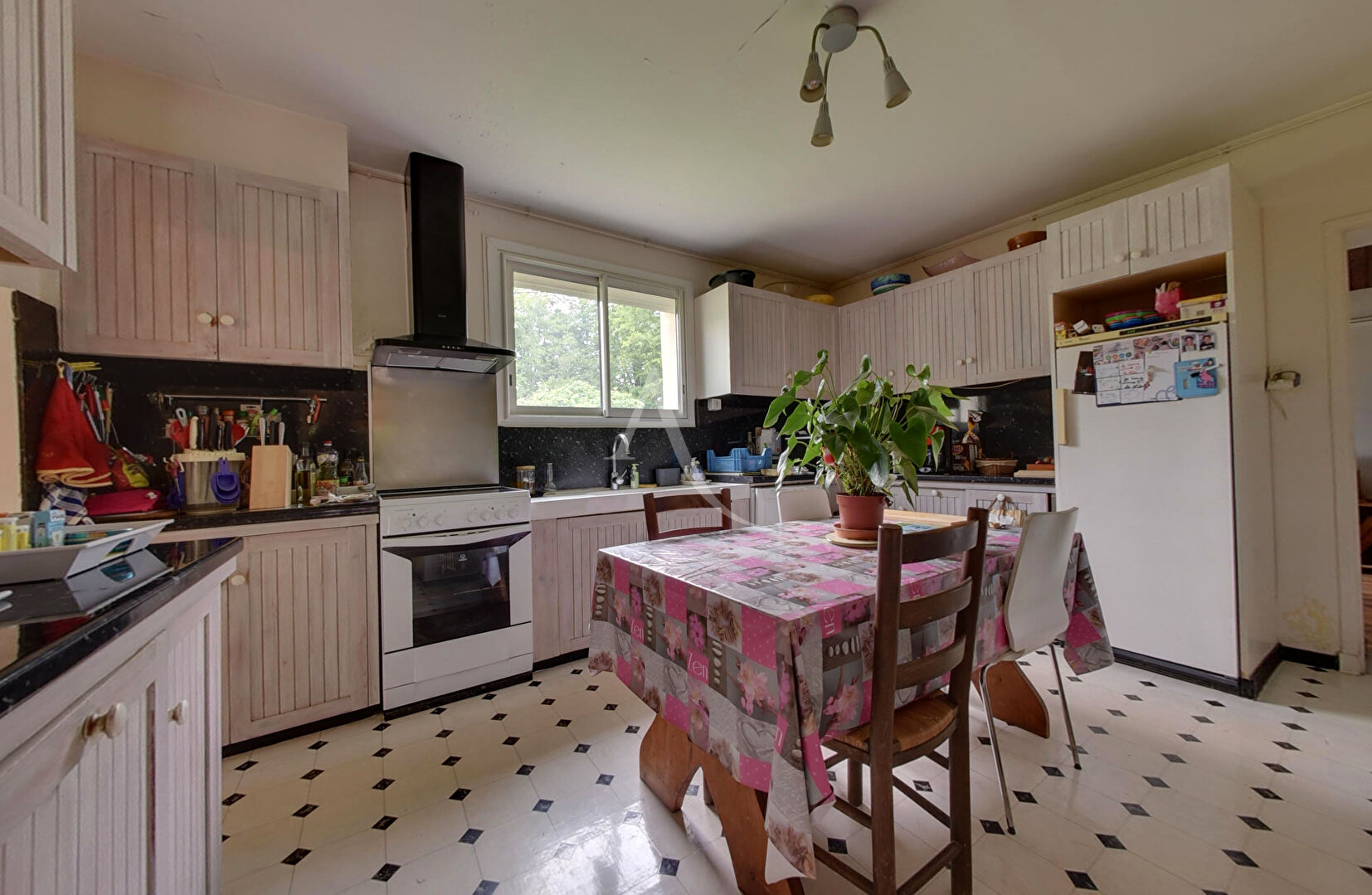 Photo Maison 7 pièce(s) 197.48 m2 image 3/6