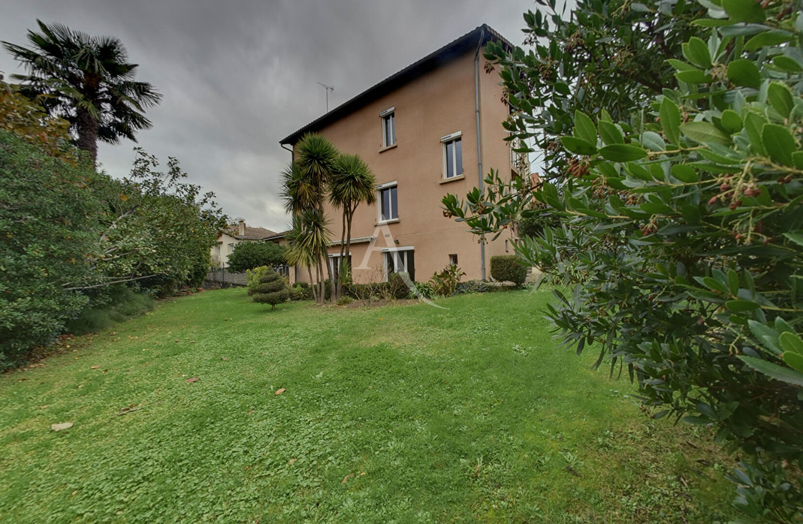 Photo EXCLUSIVITE RARE MAISON DE VILLE  6 PIECES SUR MONTAUBAN INTRA BOULEVARD image 6/6