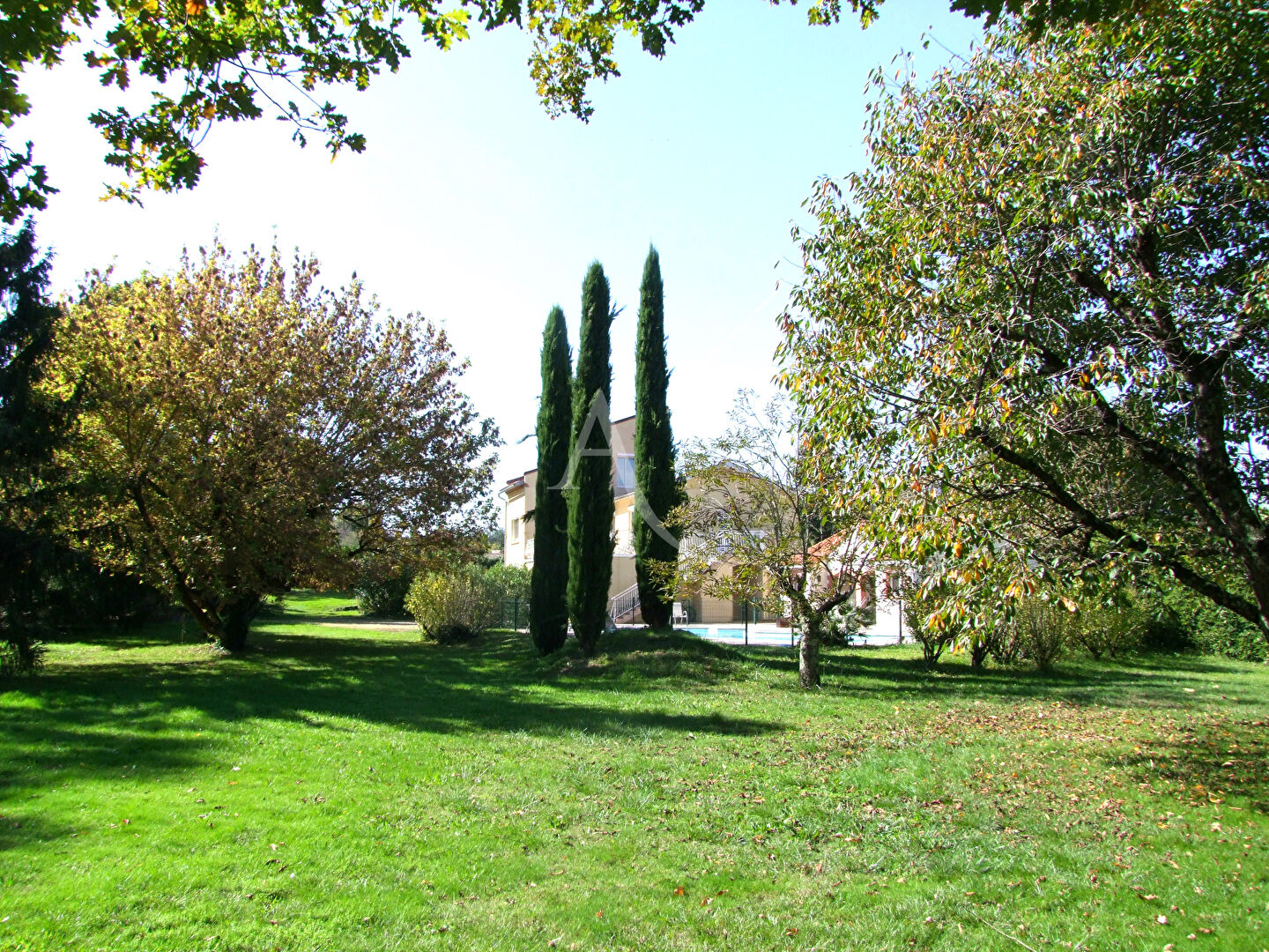 Photo Villa avec parc ( terrains détachables ) au sud ouest de Montauban image 1/6