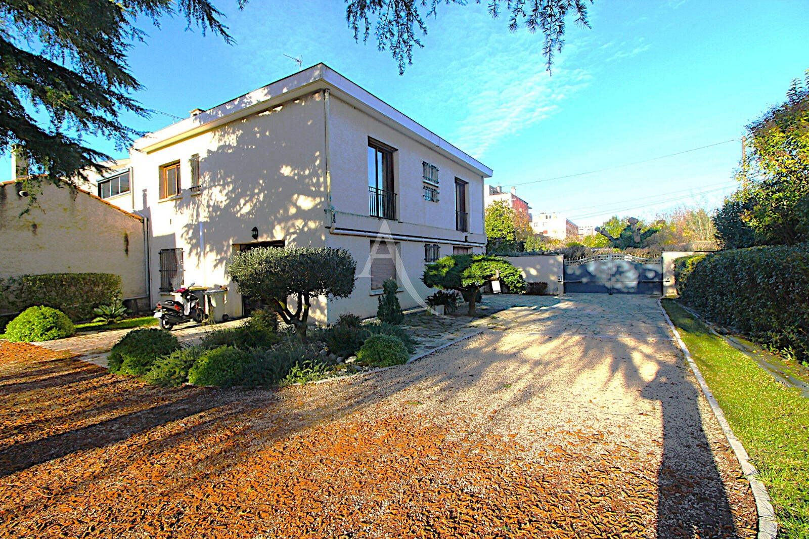 Agence immobilière de L'Adresse  MOLINARI - L'ADRESSE MOLINARI