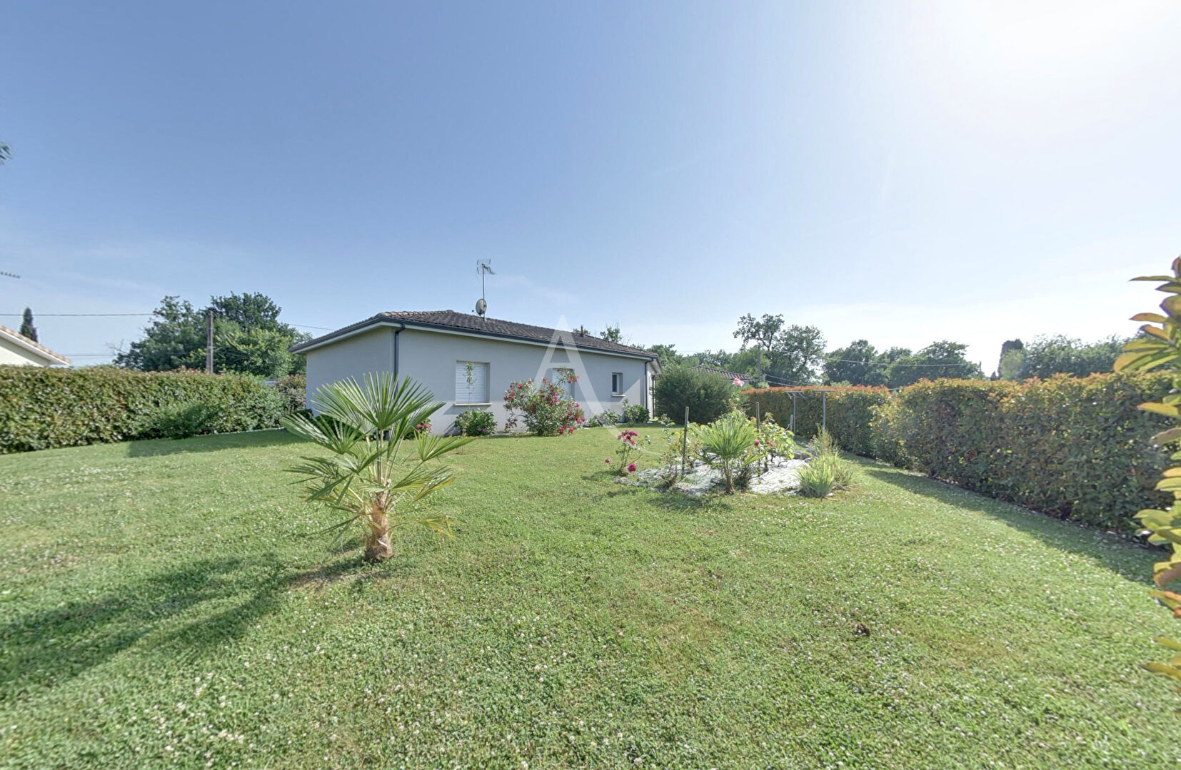 Photo Maison contemporaine de plain pied de type 5 quartier Est de Montauban image 4/6