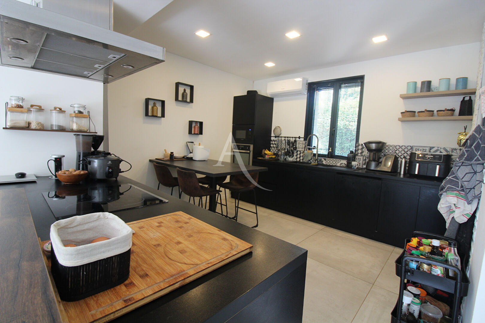 Photo MAISON SAINT MARTIAL T5/6 - QUARTIER PRIVILEGIE image 4/6
