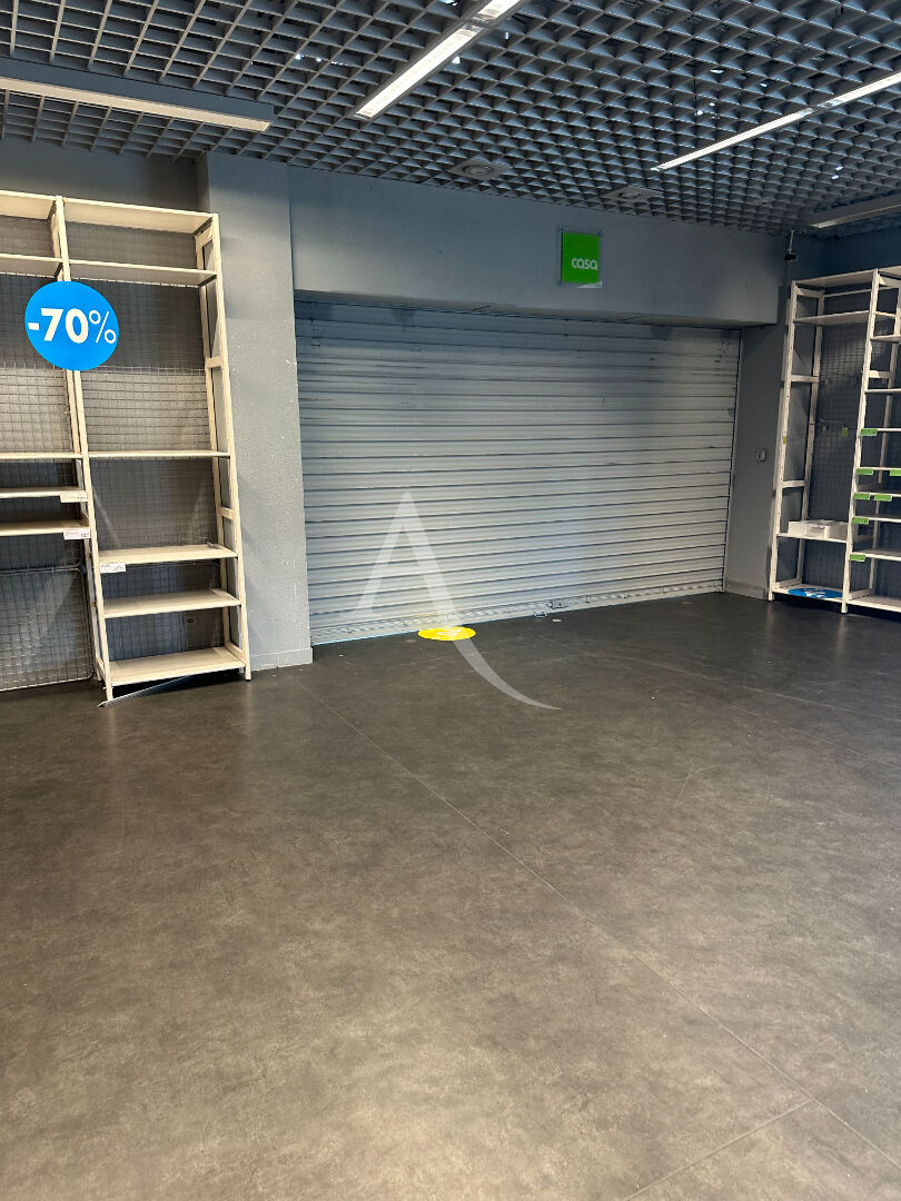 Photo Local commercial Montauban 623 m2 image 6/6