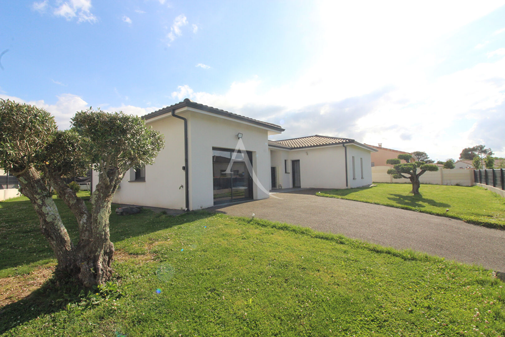 Agence immobilière de L'Adresse  MOLINARI - L'ADRESSE MOLINARI