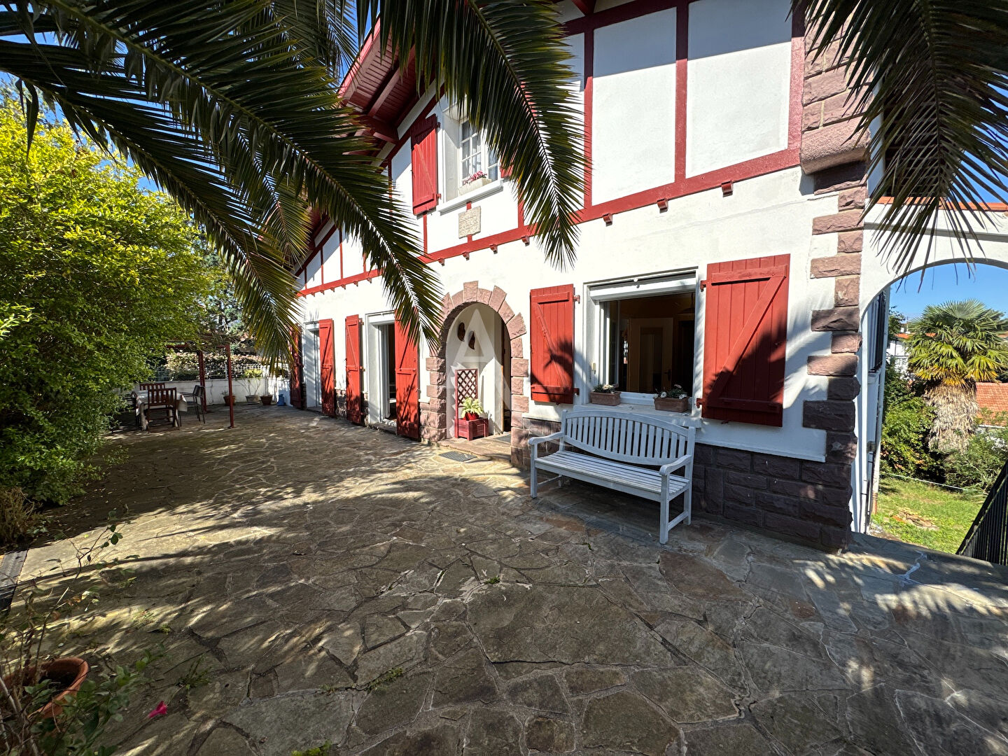 Agence immobilière de L'Adresse  A et B IMMOBILIER - L'ADRESSE A et B IMMOBILIER