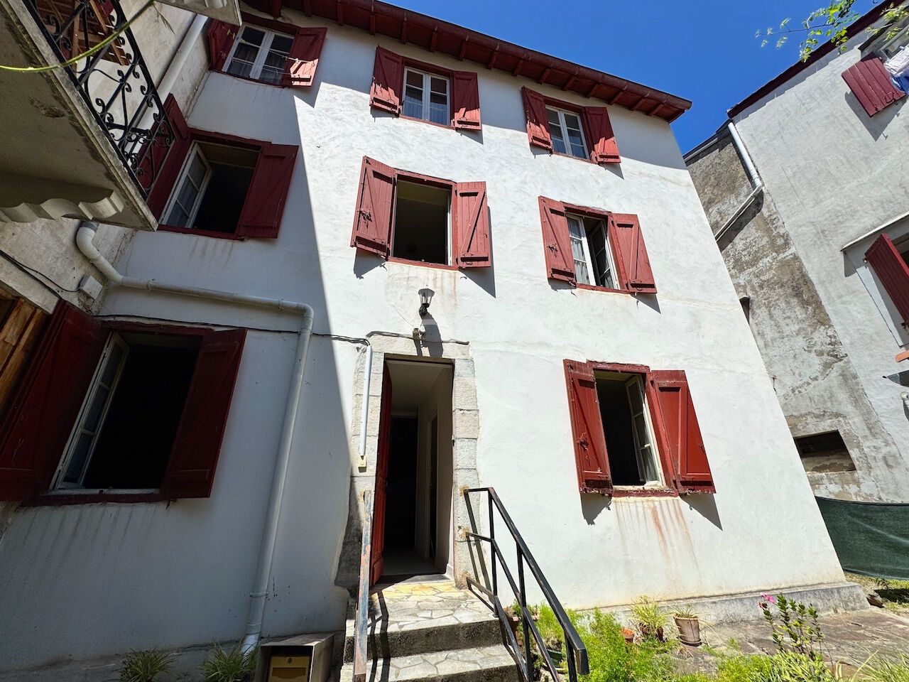 Agence immobilière de L'Adresse  A et B IMMOBILIER - L'ADRESSE A et B IMMOBILIER