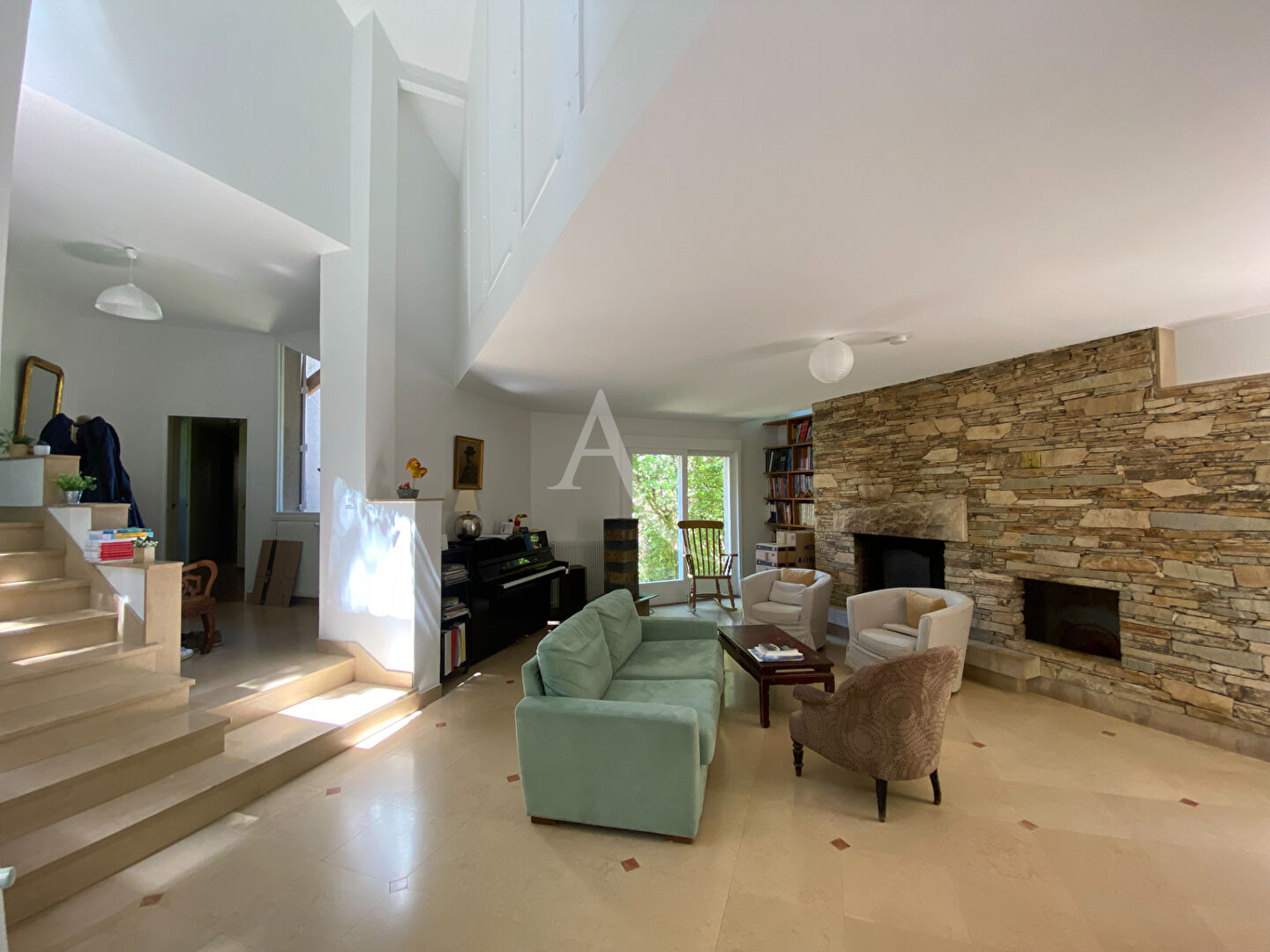 Agence immobilière de L'Adresse  PATRIMOINE CONSEIL - L'ADRESSE PATRIMOINE CONSEIL / VALLEE