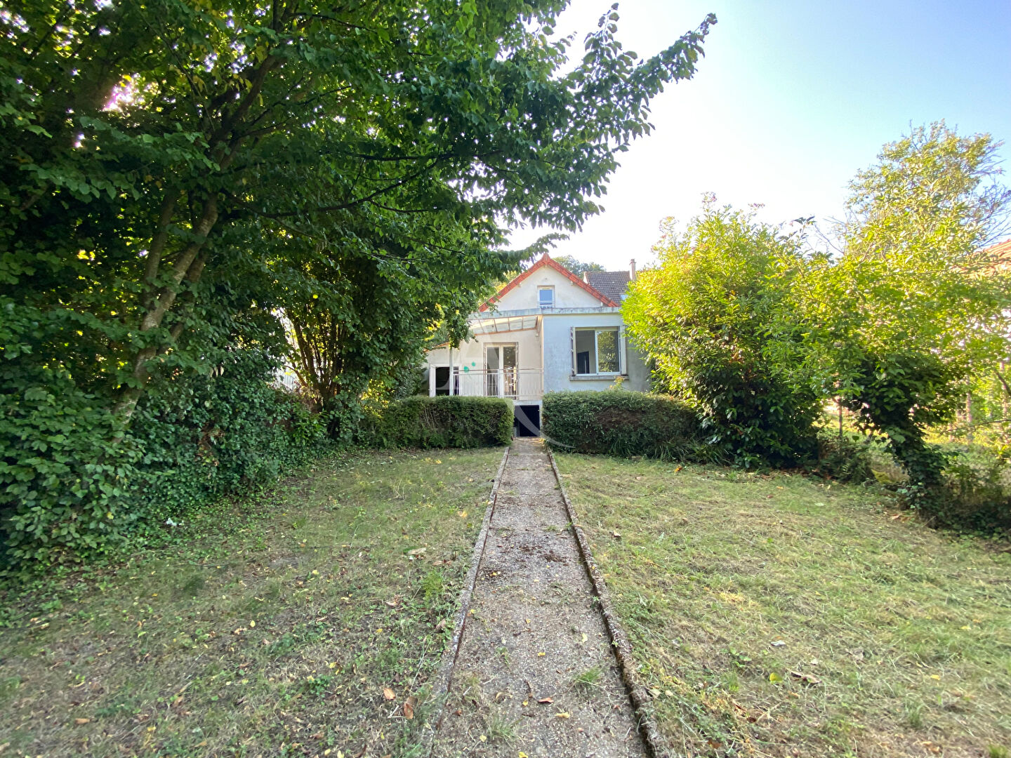 Agence immobilière de L'Adresse  PATRIMOINE CONSEIL - L'ADRESSE PATRIMOINE CONSEIL / VALLEE