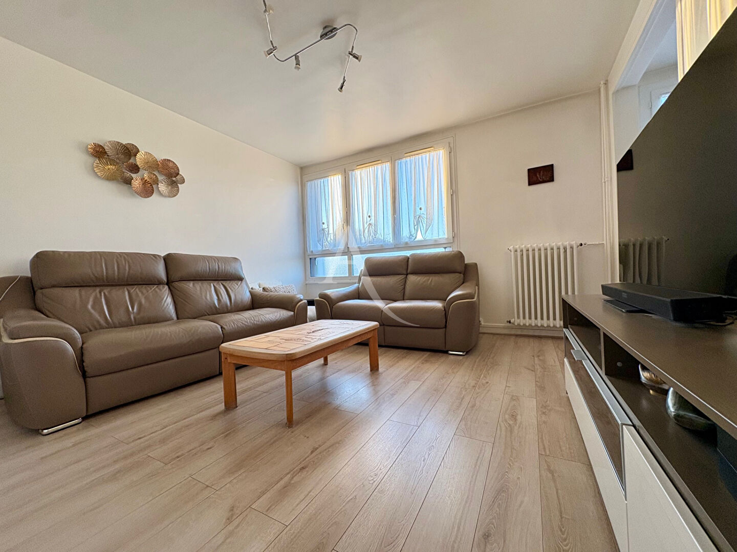 Agence immobilière de L'Adresse  PATRIMOINE CONSEIL - L'ADRESSE PATRIMOINE CONSEIL / VALLEE