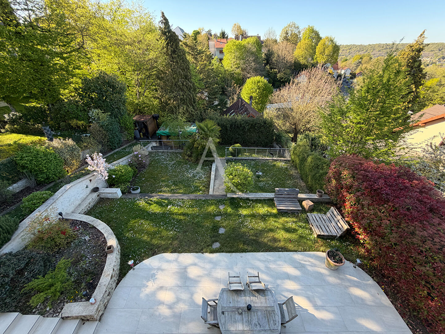 Agence immobilière de L'Adresse  PATRIMOINE CONSEIL - L'ADRESSE PATRIMOINE CONSEIL / VALLEE