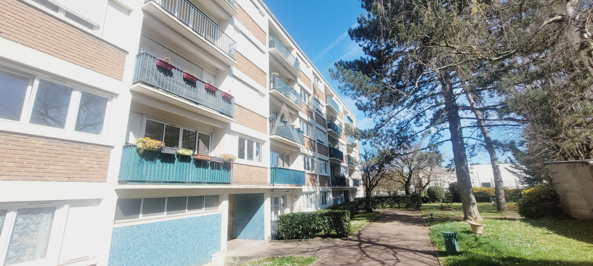 Agence immobilière de L'Adresse C.I.V.M. Bry - L'ADRESSE C.I.V.M. Bry