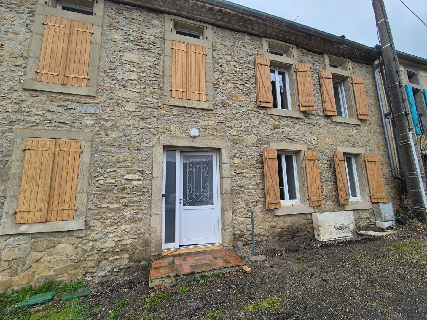 ENTRE LIMOUX ET CHALABRE MAISON 3 CHAMBRES AVEC JARDIN
