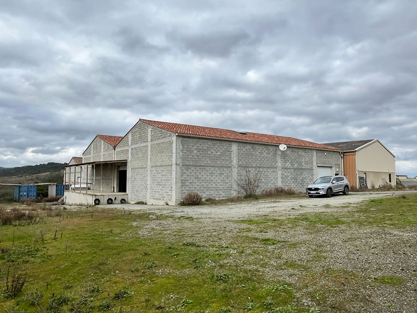 Entrepôt / local industriel 1460 m²