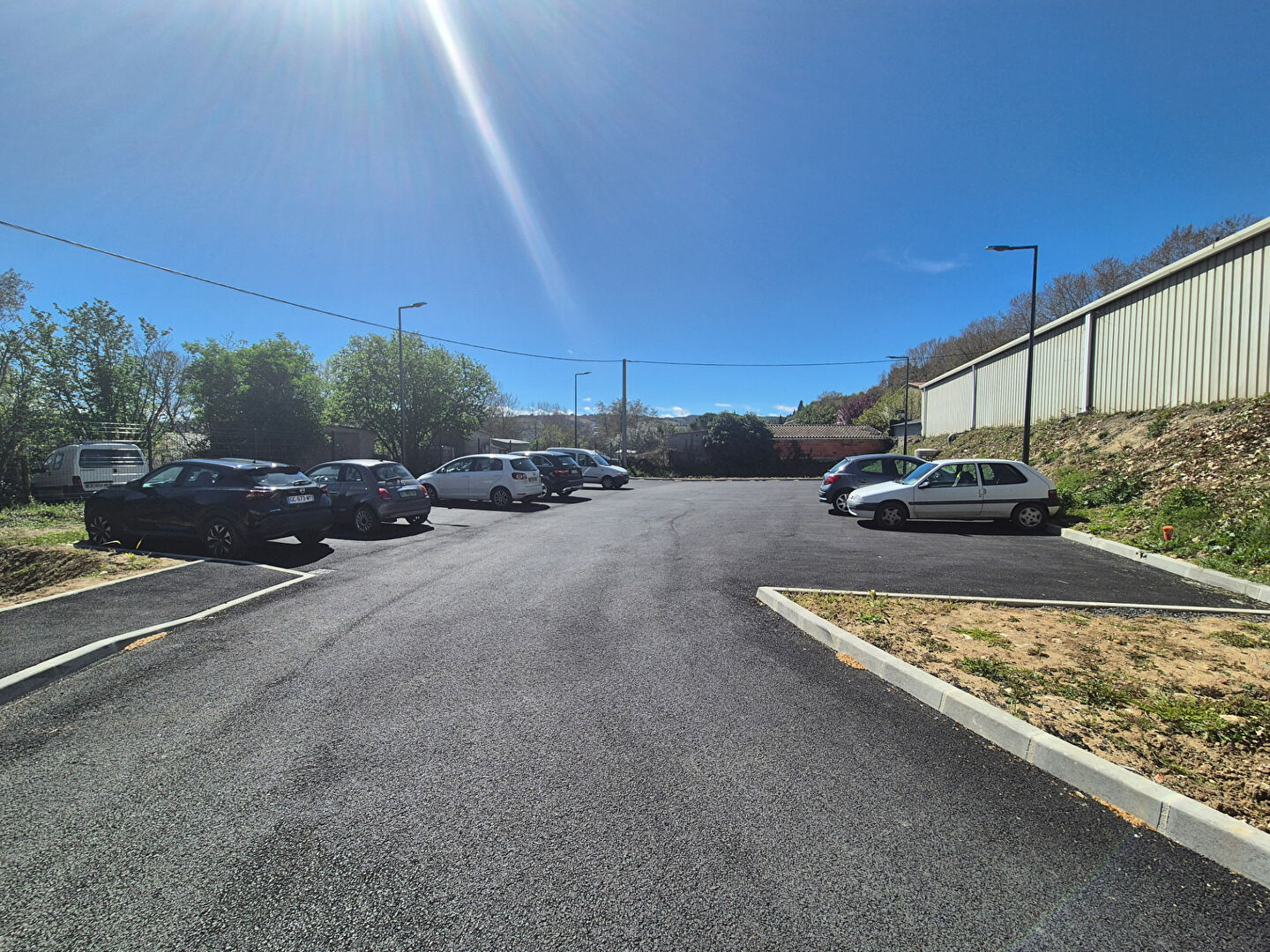 Photo LIMOUX LOCAL PROFESSIONNEL NEUF AVEC PARKING image 4/4