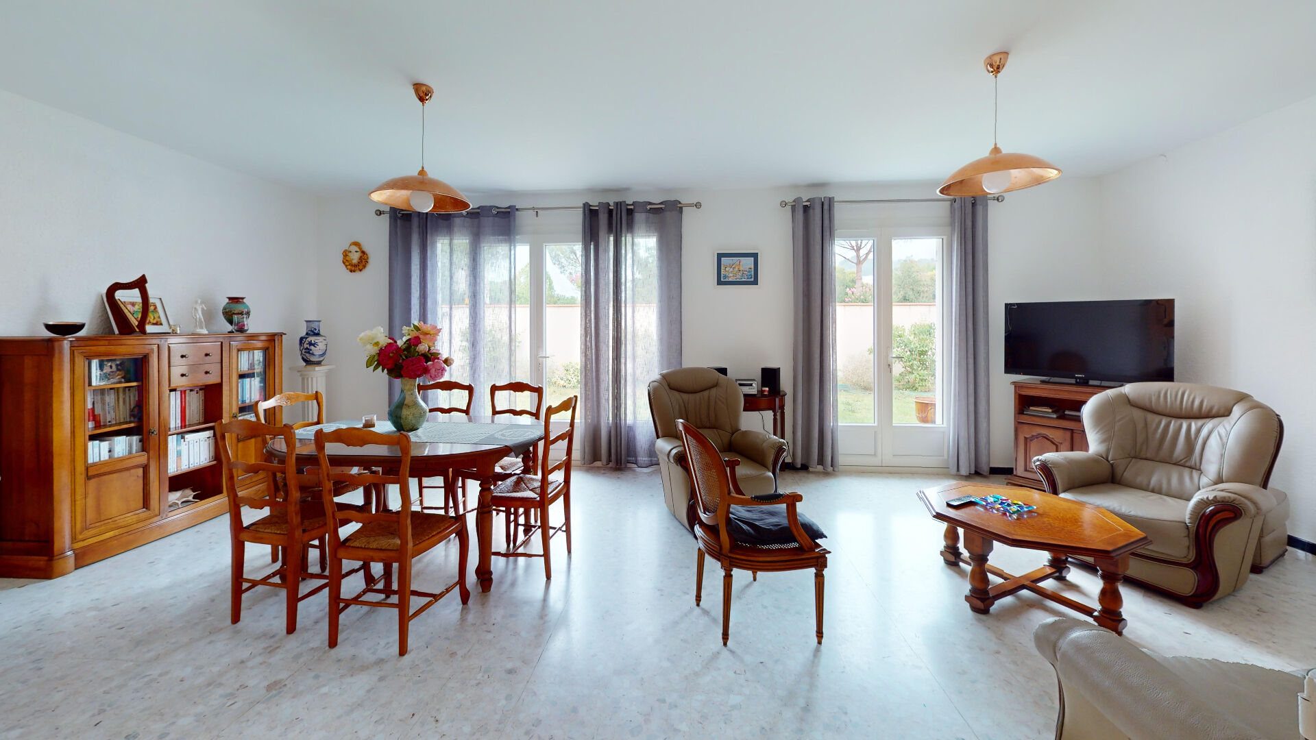 Photo LIMOUX VILLA PROCHE DU CENTRE VILLE image 2/6